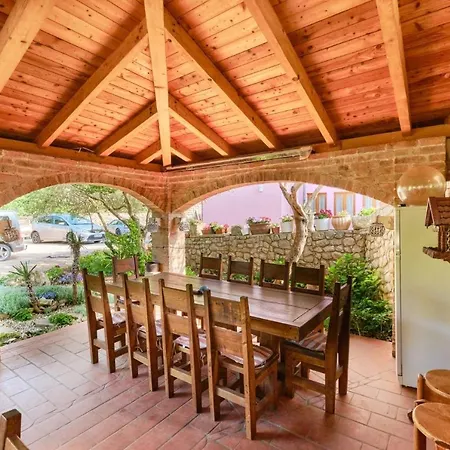 بيت ضيافة With A Parking Space Veli Losinj, Losinj - 21045