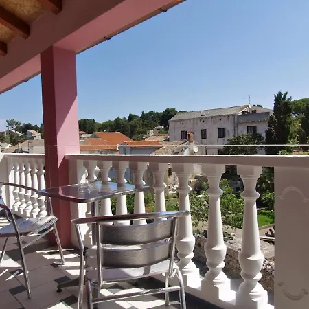 게스트하우스 With A Parking Space Veli Losinj, Losinj - 21045 베리로신즈